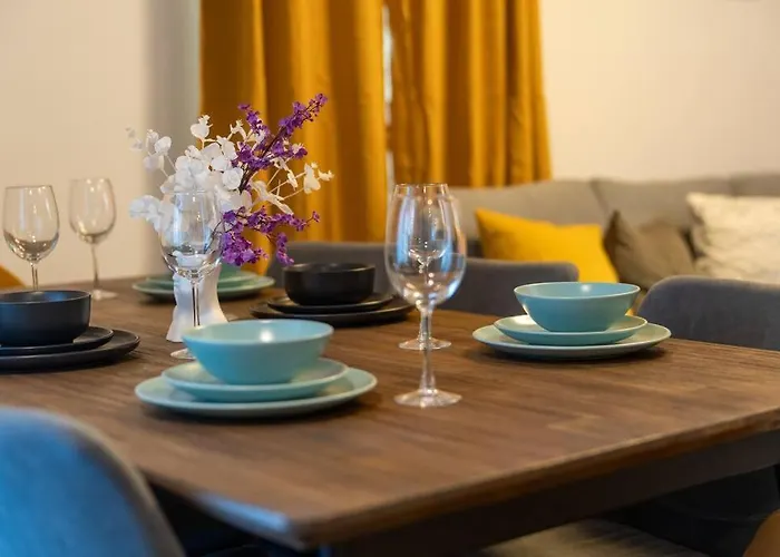 Appartement à 3 Chambres à Coucher